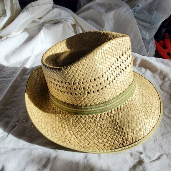 1970's Handwoven Straw Pinch Hat With Green Ribbon Metal Buckle Mens size Small - Picture 15 of 16